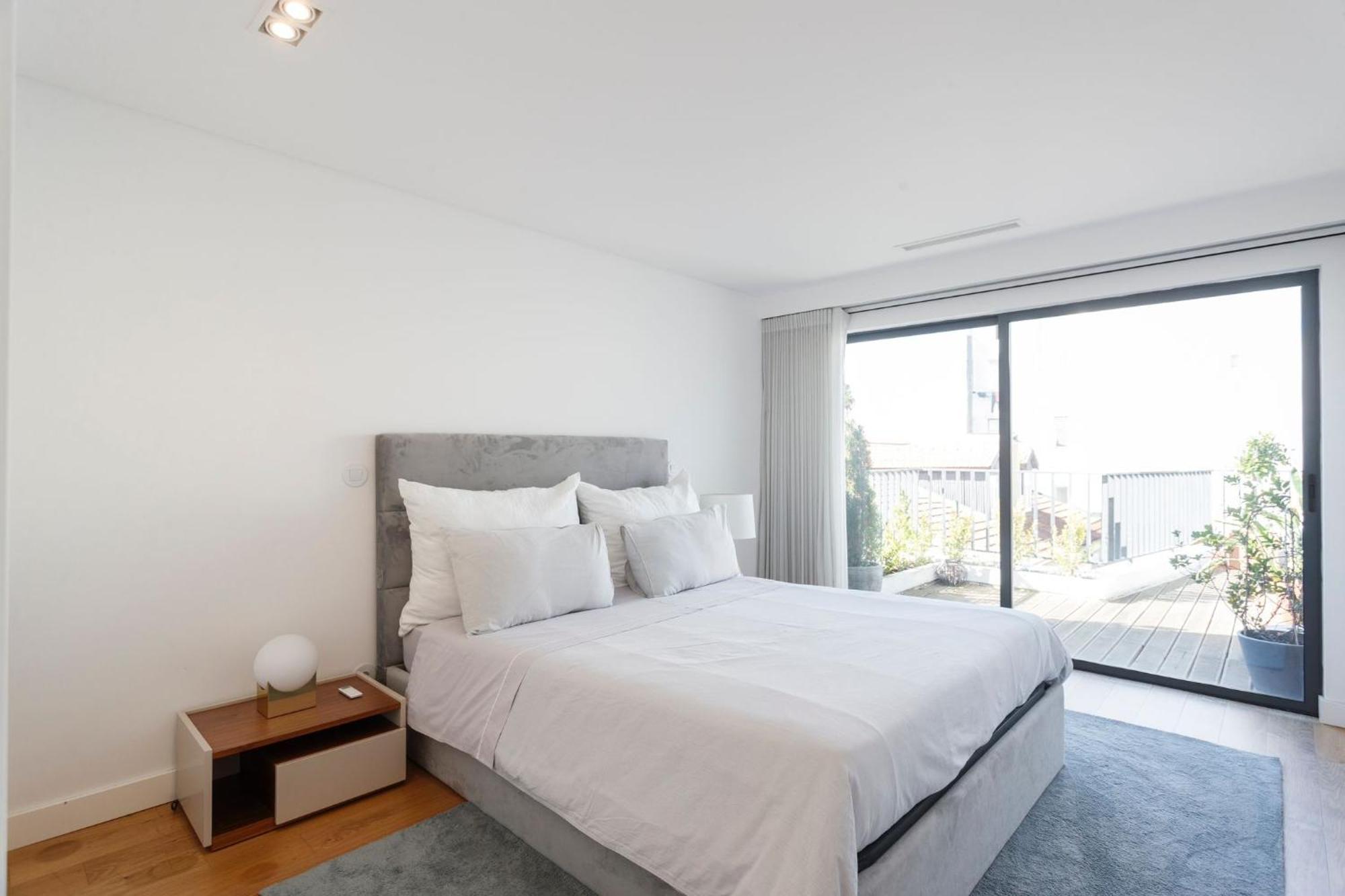 Luxury Suite With Balcony And Shared Accommodation In The Parque Eduardo VII Area Lisbon Luaran gambar