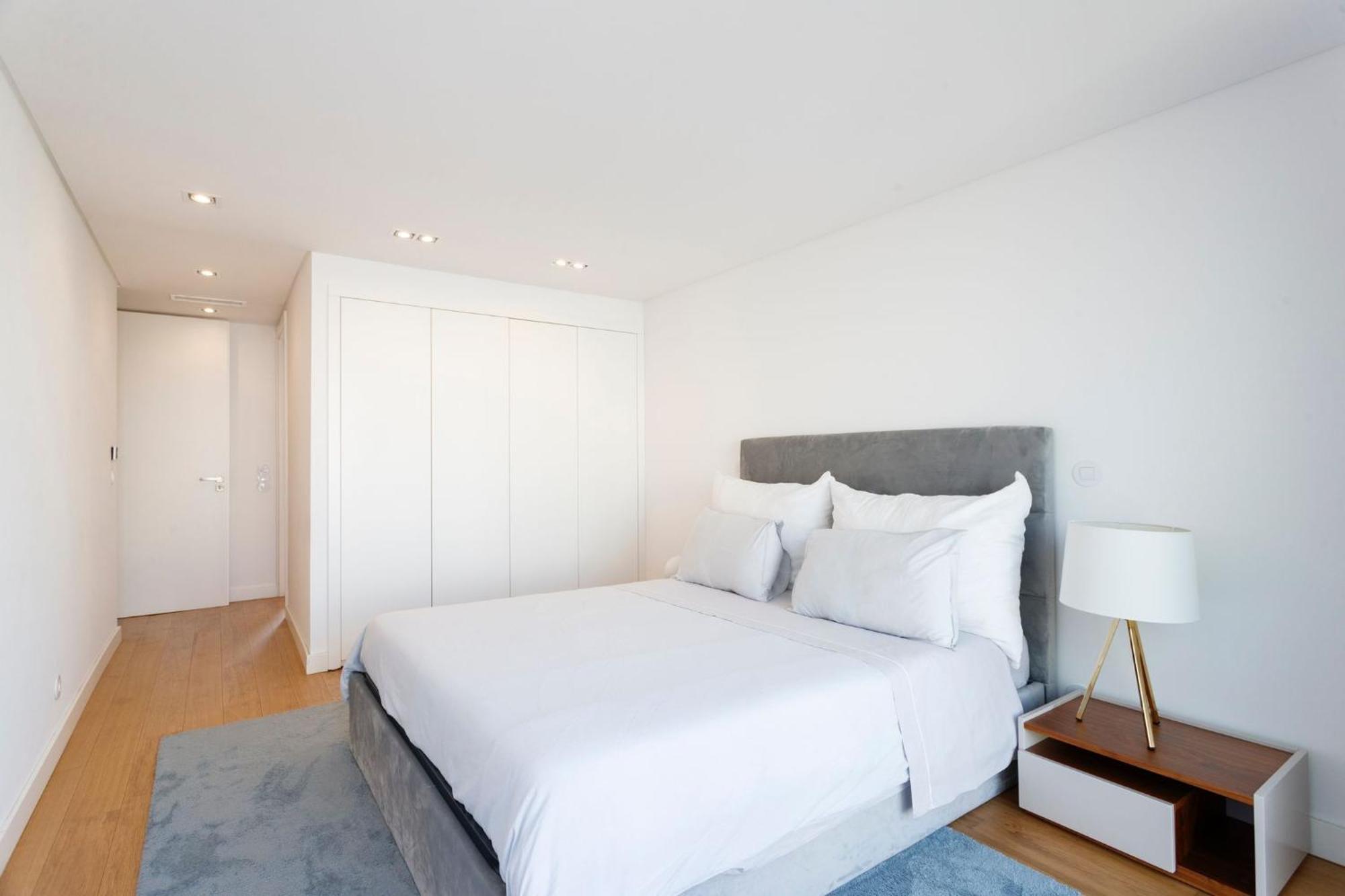 Luxury Suite With Balcony And Shared Accommodation In The Parque Eduardo VII Area Lisbon Luaran gambar