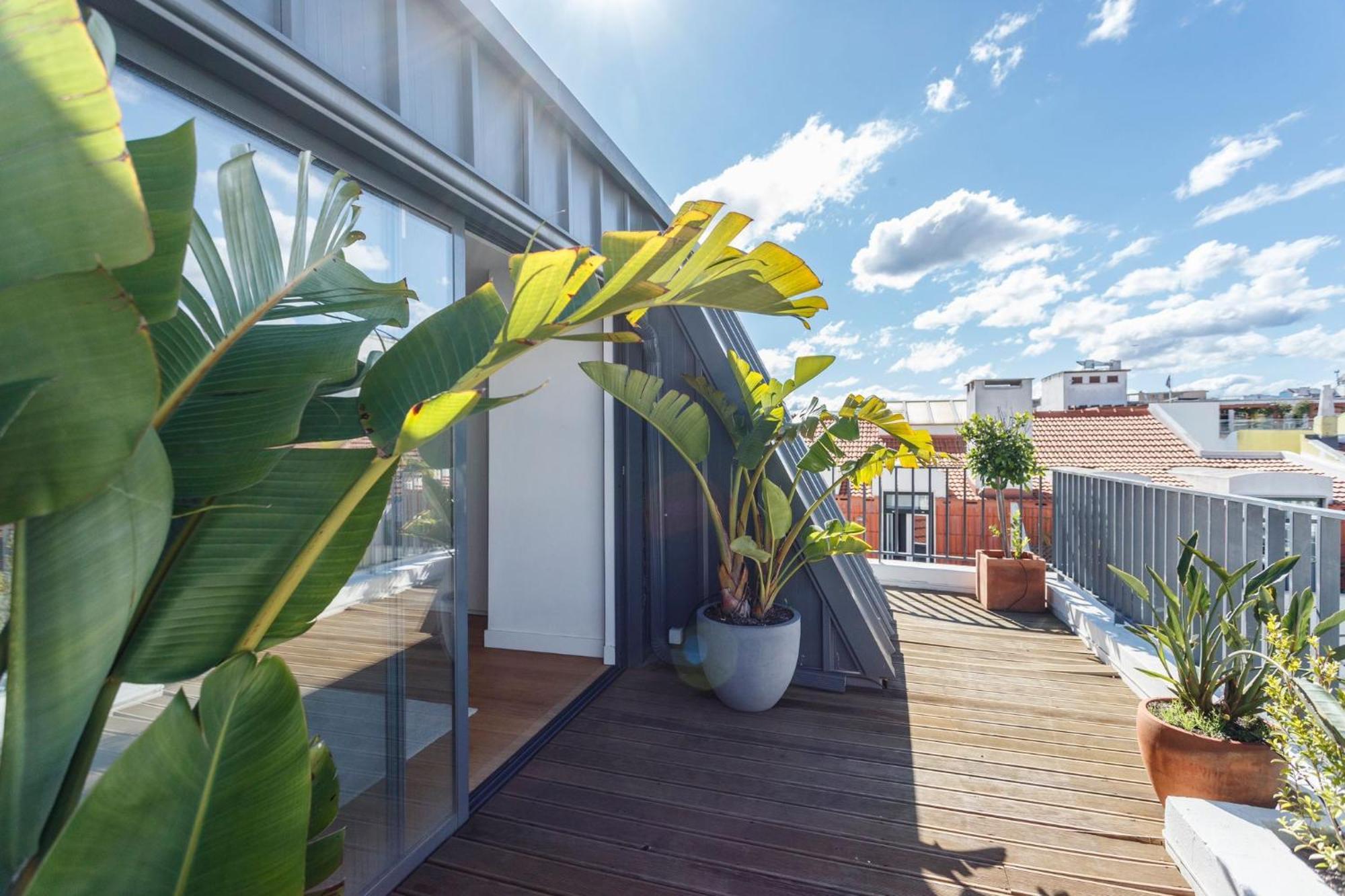 Luxury Suite With Balcony And Shared Accommodation In The Parque Eduardo VII Area Lisbon Luaran gambar